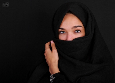 2009-09-09 / fs999
Par: fs999  -[ Portraits adultes et adolescents ]-
