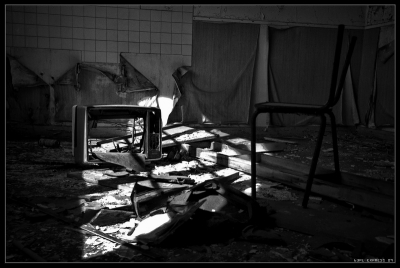 2009-11-11 / Oeil de lynx
Par: oeil de lynx - [Serie] Sanatorium de st martin du tertre - After Shave
