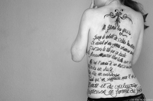 2012-01-06 / louisback
Par: louisback - [ Noir et Blanc, Sepia et desaturation partielle ]
