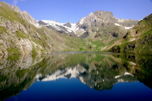 2010-12-08 / pinsanstaxe
Par: pinsanstaxe - [ Reflets et ombres ]
