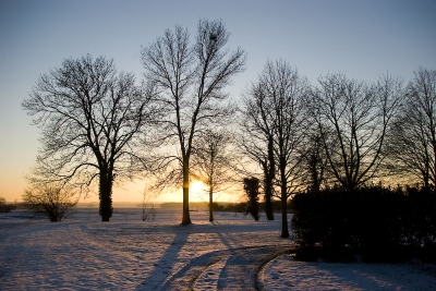 2009-01-11/ zOuMi
par: zOuMi -[vos series: Chateau de Villiers le Mahieu et crepuscule...]-
