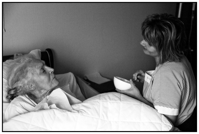 2009-12-11 / Ghost33
Par Ghost33 dans [vos series] [Une journee à  la maison de retraite]
