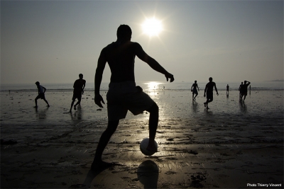 2009-01-16 / thv73
par thv73 [Vos series] [Bombay, Versova Beach, les idoles de la plage]
