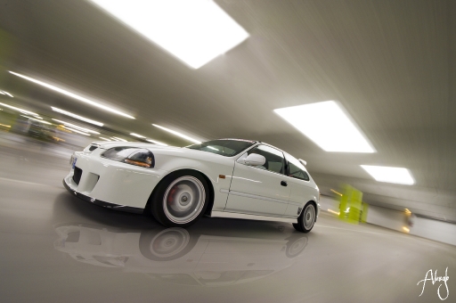 2011-07-02 /  alexgb
Par  Alexgb [ Voitures / Motos / Moyens de transport terrestres ]
