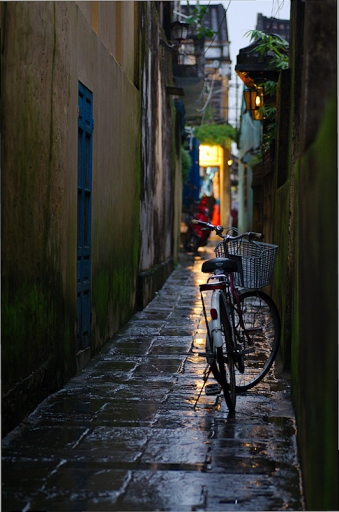 2012-01-21 / dimvig
Par : dimvig Vos series Une nuit à  Hoi Han
