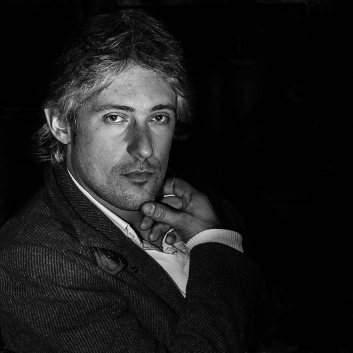 Décembre 2012 - HoloGrafik
Decembre 2012 - HoloGrafik
