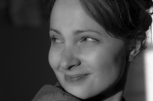 2012-04-26 / miczfr
Par : miczfr  [ Noir et Blanc, Sepia et desaturation partielle ]
