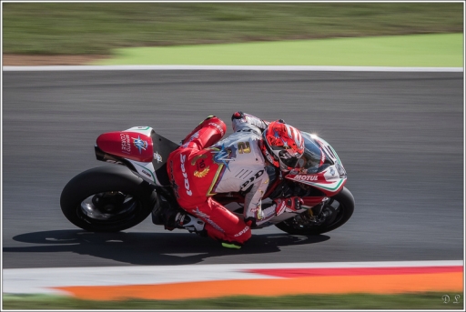 2016-10-09 / logan955
logan955 [ Vehicules et Moyens de transport ]
