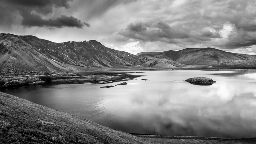 2015-08-11/galuchar
galuchar [ Noir et Blanc, Sepia et désaturation partielle ]
