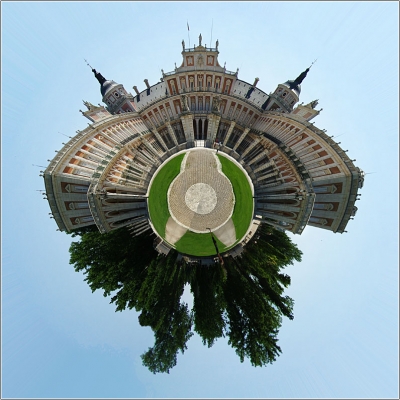 2010-08-04 / pgcake
Par: pgcake -  [ Panoramas et petites planetes ]
