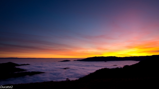 2011-11-25 / ducatst2
Par ducatst2 dans [ Coucher / Lever de soleil ] 
