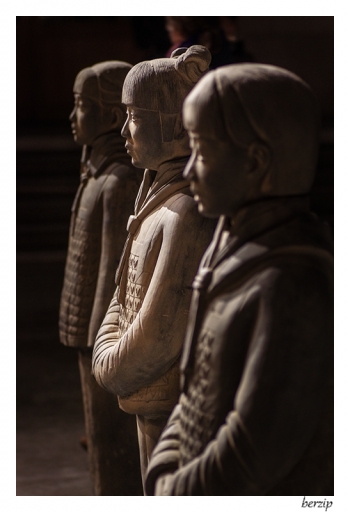 2014-04-07 / Berzip
Berzip "terracotta daughters" 
