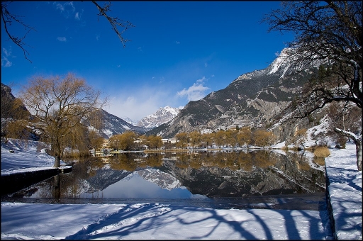 2012-12-14/Sylve
Par Sylve dans [ Reflets et ombres ]
