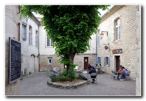 2011-06-23 / Edamuas 
Par : Edamuas [ Rues / Ambiance de ville / Paysages urbains ] 
