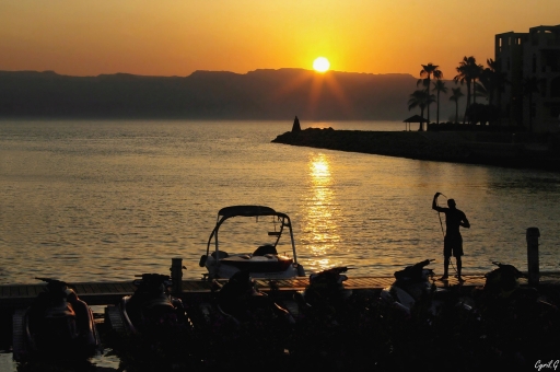 2018-12-04/CarpoDingo
CarpoDingo-Dans vos series "Carnet de voyage en Jordanie-Partie 1"
