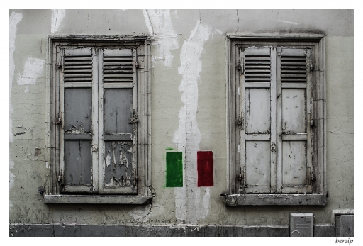 2014-12-17 / berzip
berzip [Peintures/Fresques/Tags & Art de rue]
