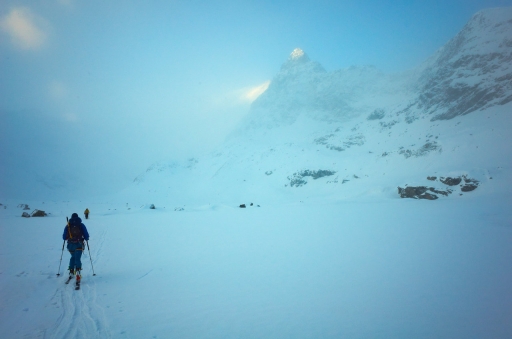 2022-03-22/ Dan2
Dan2   "sur les glaciers de Haute-Maurienne"
