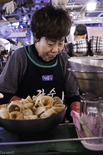 2023-12-30/ducatst
ducatsts "Petite promenade culinaire à  Séoul"
