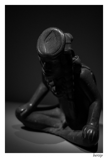 2014-04-27 / berzip
berzip [Noir et Blanc, Sepia et desaturation partielle]
